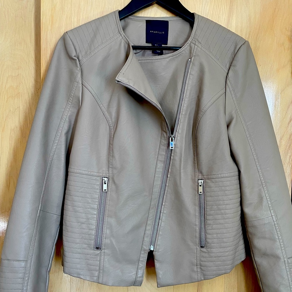 Amaryllis beige/blush faux leather jacket